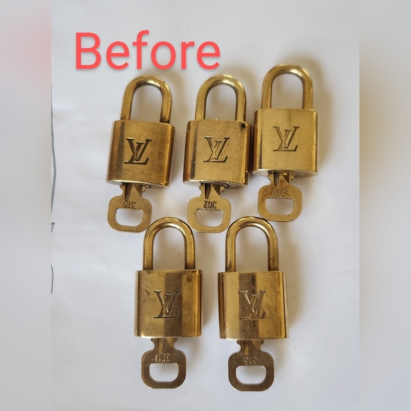 Louis Vuitton Gold Padlock with Key - Picture 3 of 4